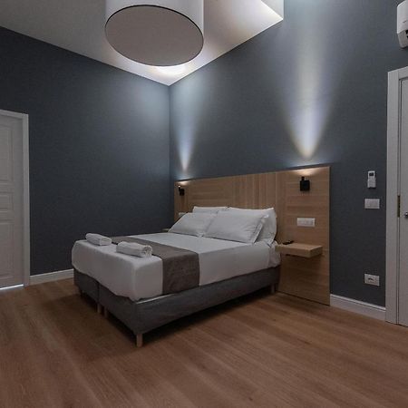 Nolana 28 Rooms In نابولي المظهر الخارجي الصورة